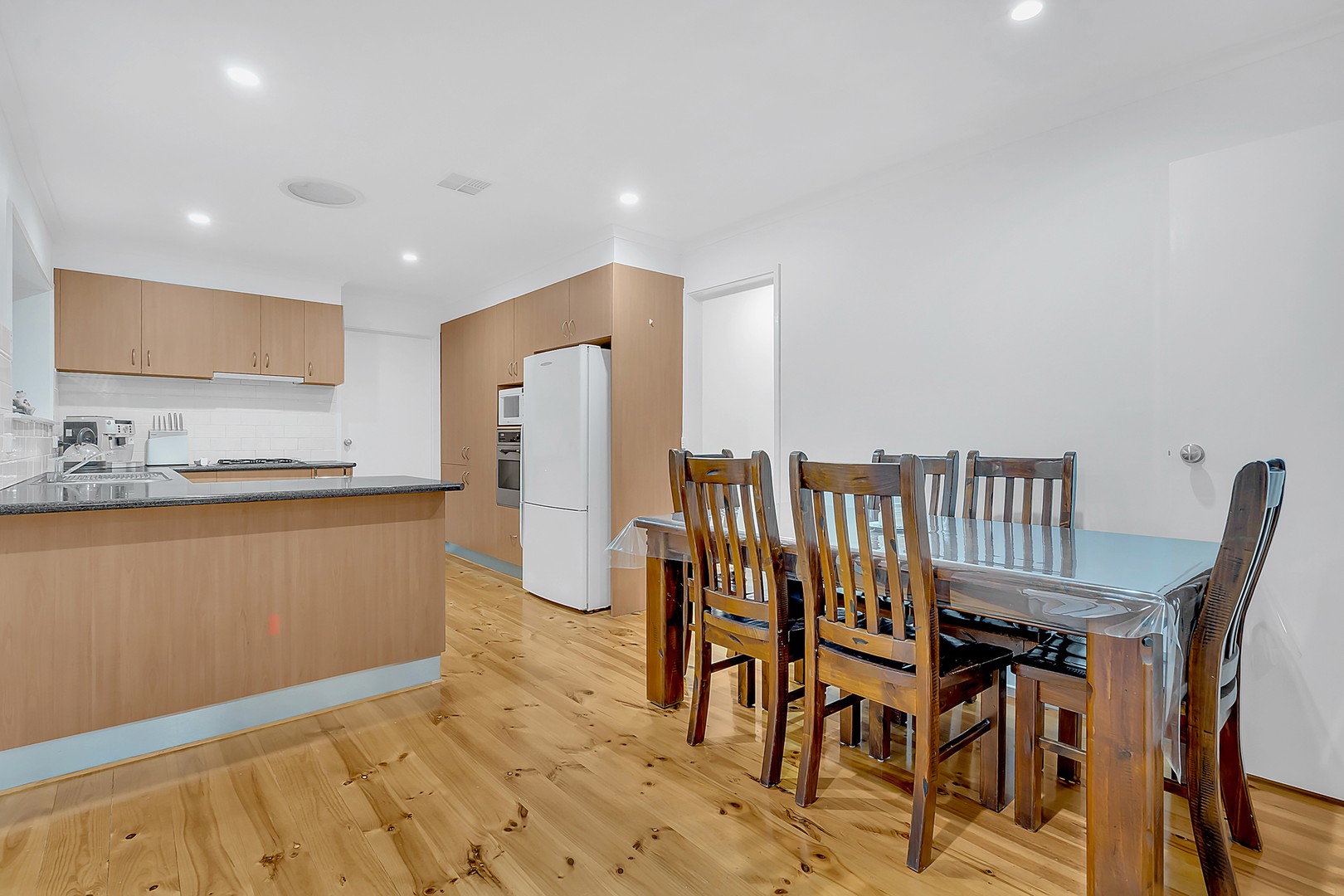 22 Bainbridge CloseCraigieburn, VIC 3064, Craigieburn - Thumbnail 7
