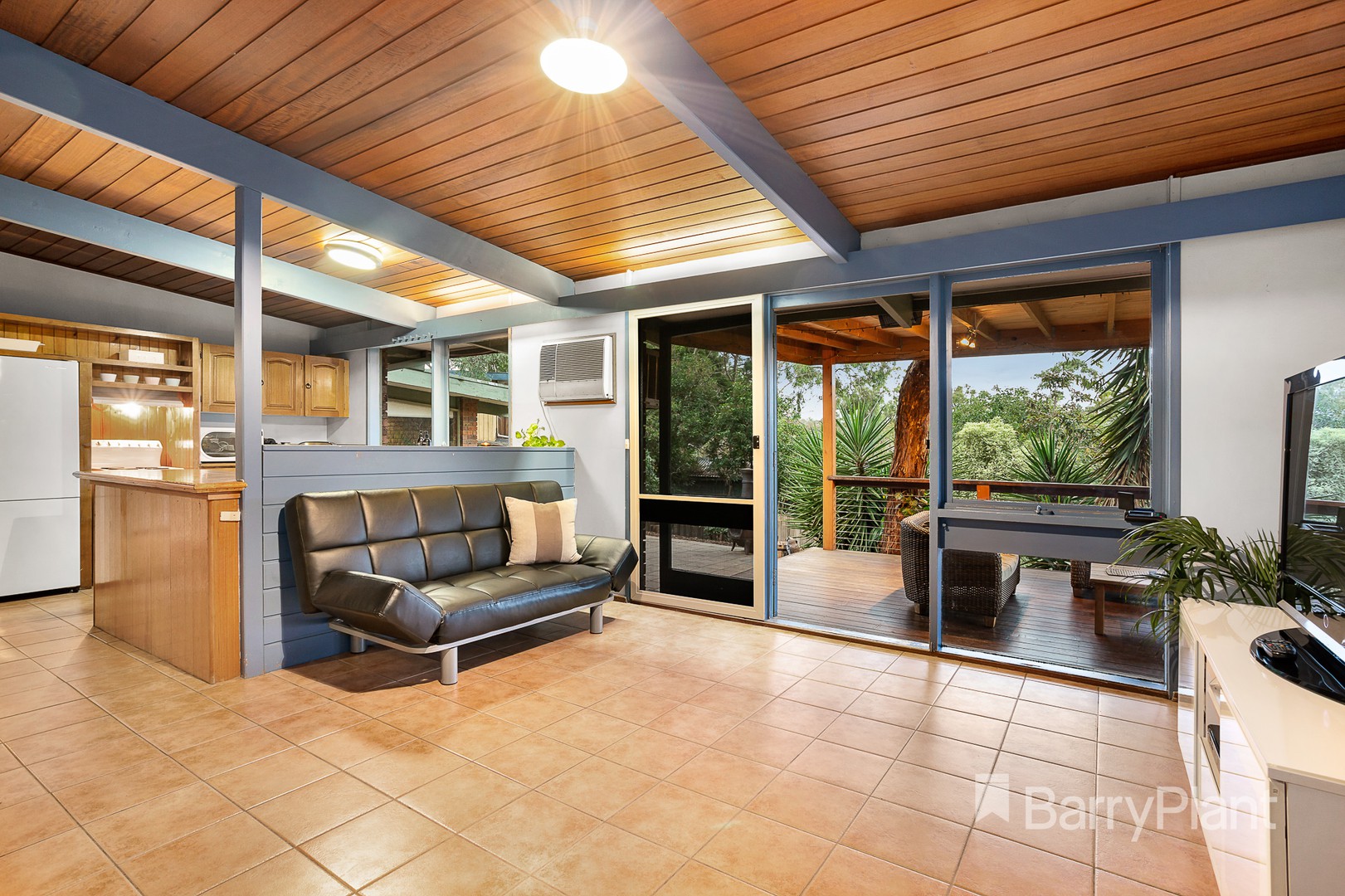 8 Myra Close, Montmorency, VIC 3094, Montmorency - Thumbnail 4