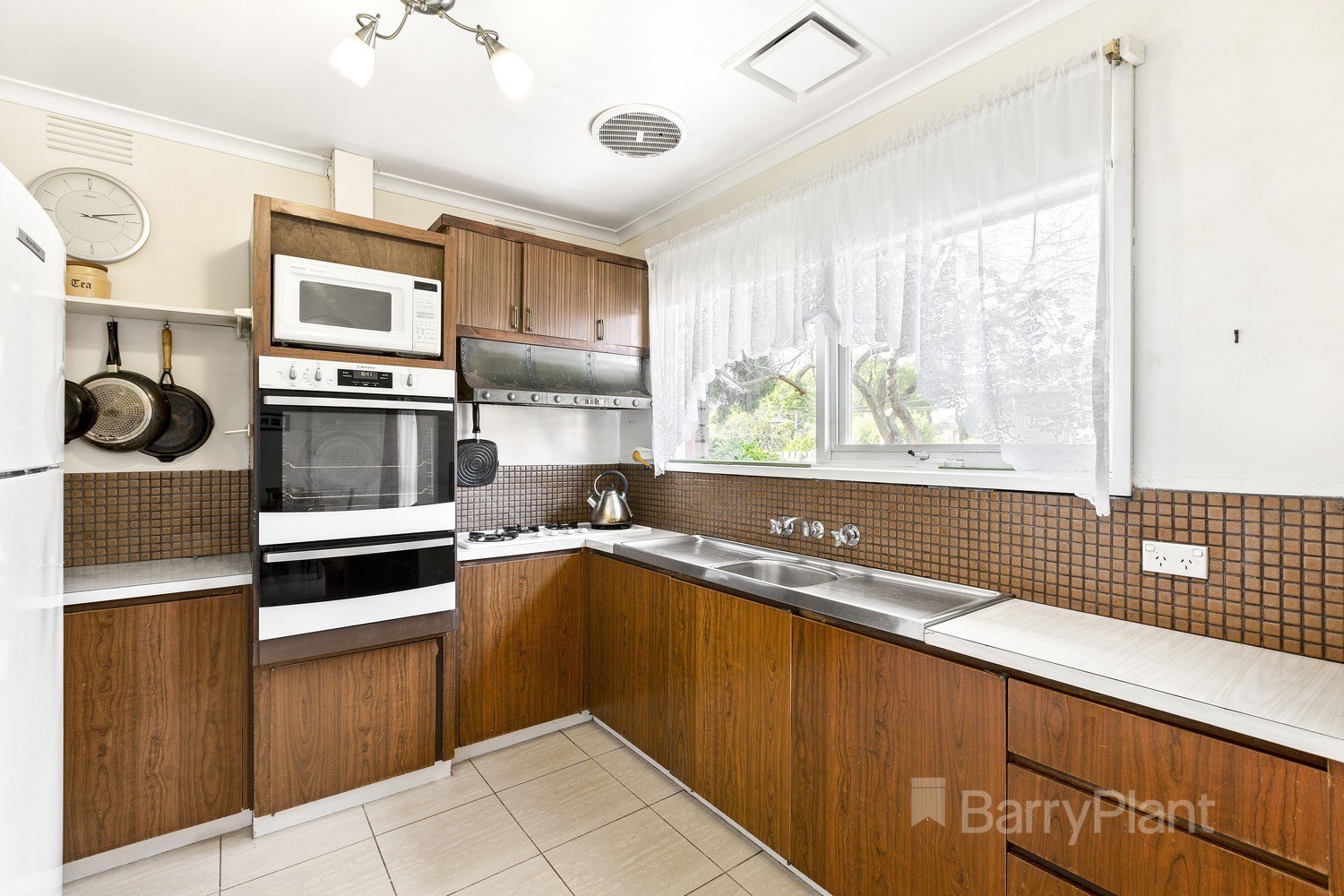 1 Moore CourtBundoora, VIC 3083, Bundoora - Thumbnail 4