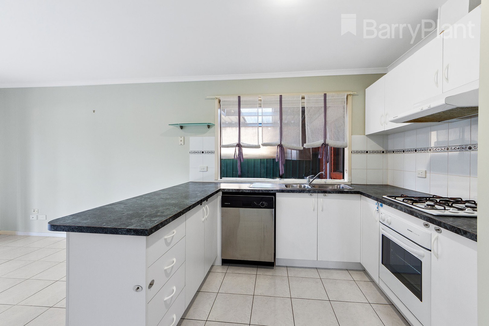 26 Strickland Crescent, Burnside, VIC 3023 - Thumbnail 1 - 25/05/2020