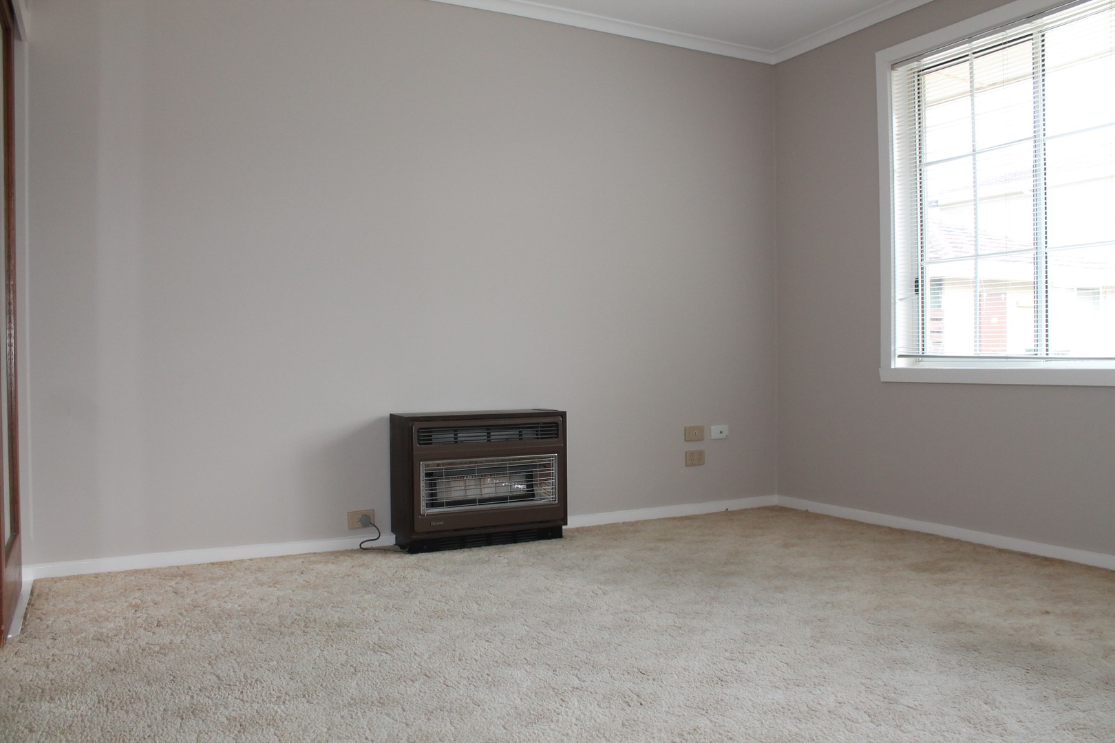 6/188 BEACH Road, Mordialloc, VIC 3195 - Thumbnail 1 - 26/05/2020