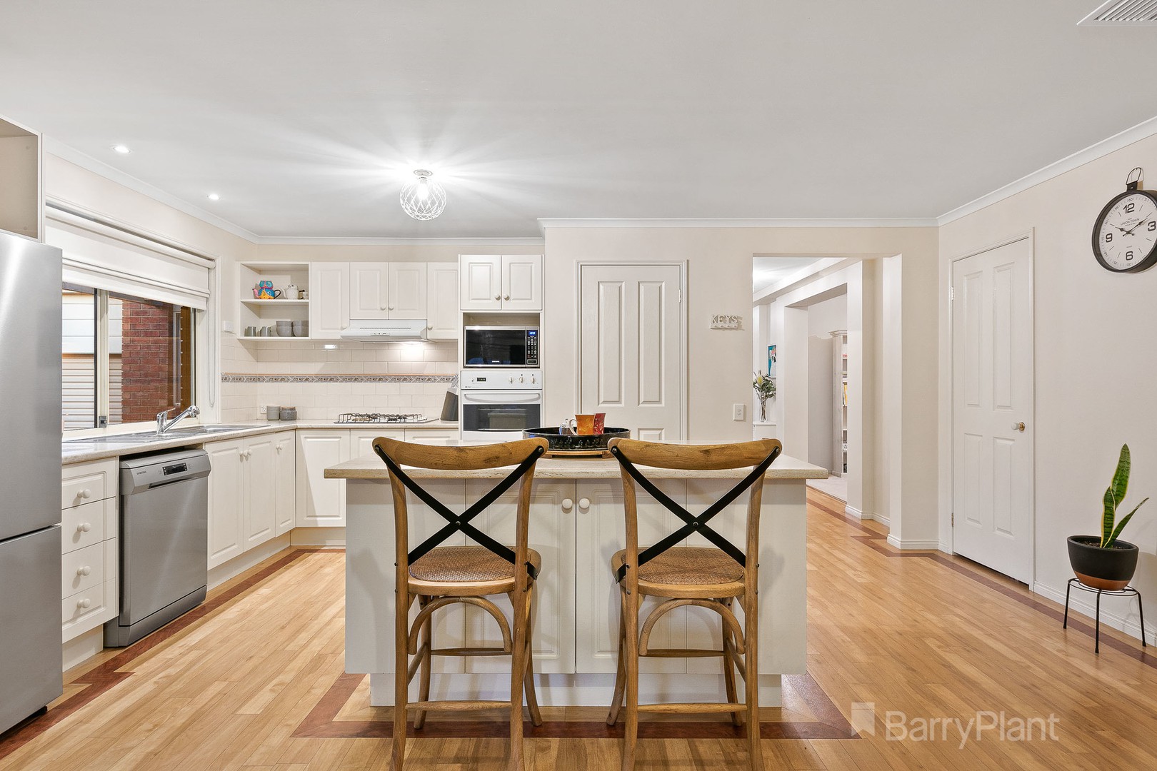8 Lomandra CourtNarre Warren South, VIC 3805, Narre Warren South - Thumbnail 5