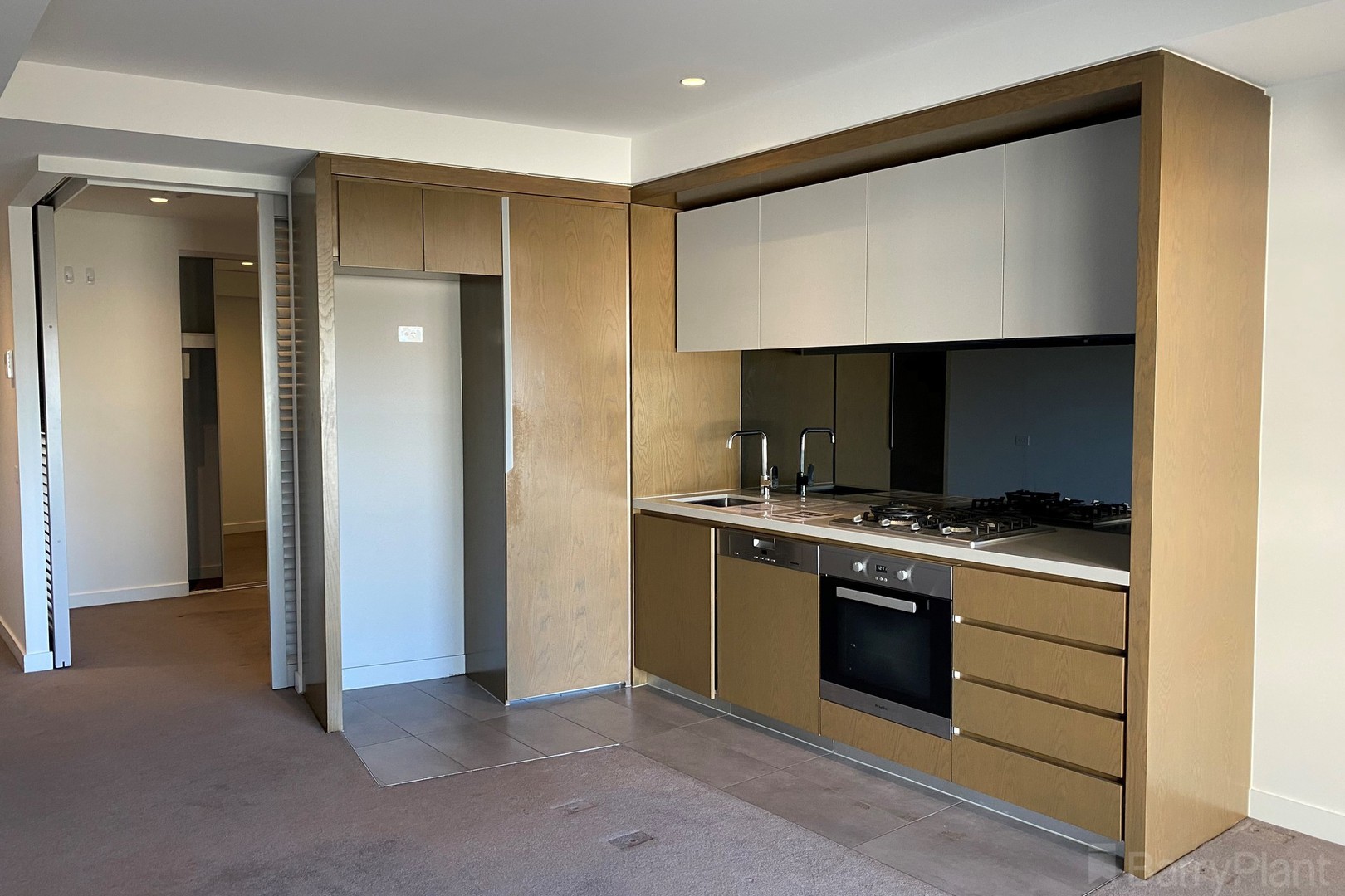 618/677- 679 Victoria Street, Abbotsford, VIC 3067 - Thumbnail 1 - 27/05/2020