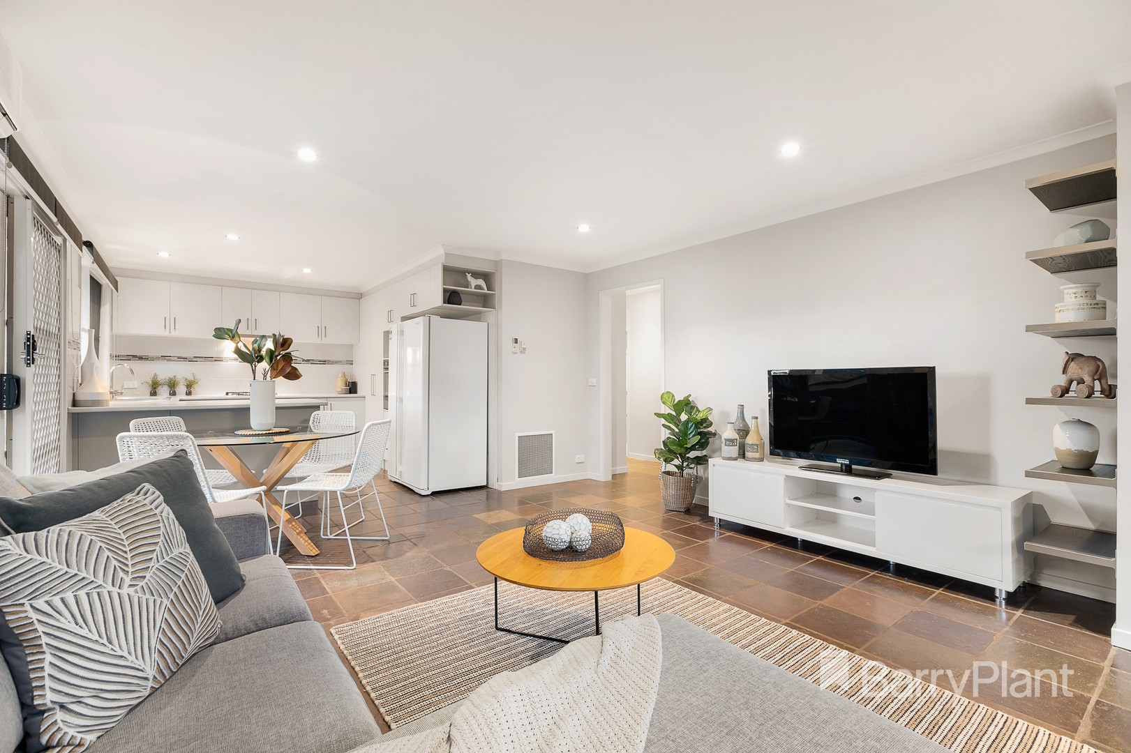 9A Gordon Grove, Montmorency, VIC 3094, Montmorency - Thumbnail 2