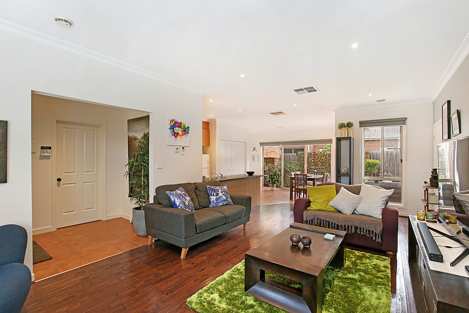 73 Lincoln DriveThomastown, VIC 3074, Thomastown - Thumbnail 2