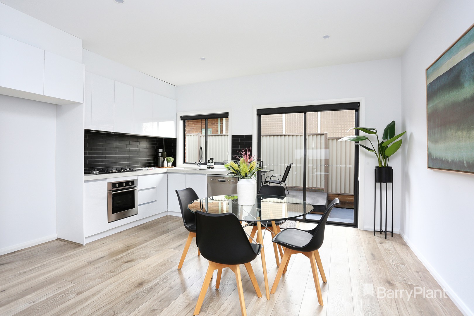 2/6 Epping StreetHadfield, VIC 3046, Hadfield - Thumbnail 2