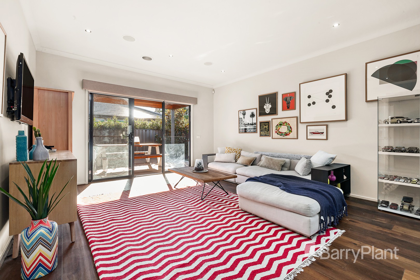 27 Waler CircuitClyde North, VIC 3978, Clyde North - Thumbnail 4