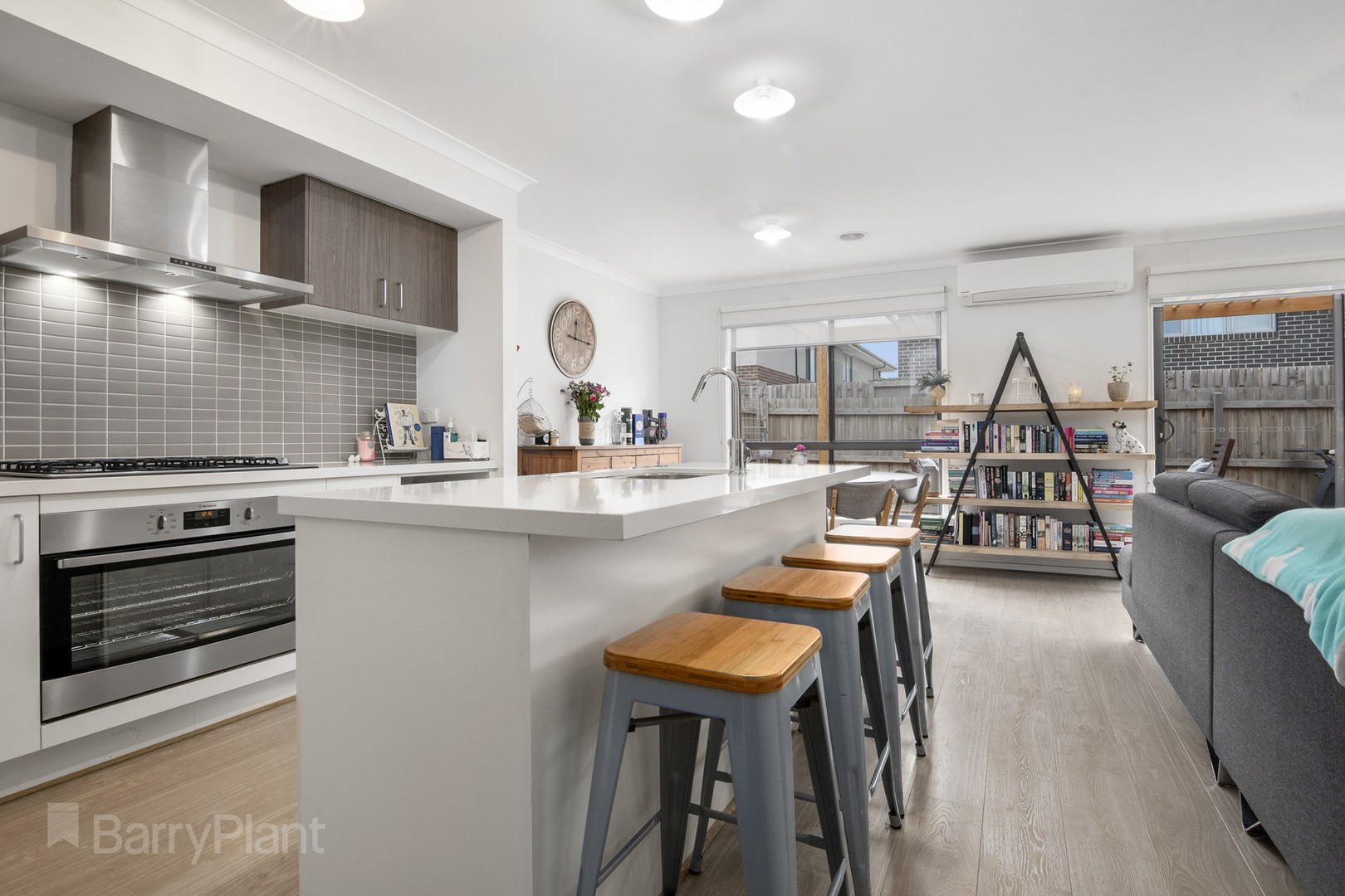 10 Bennerson StreetPoint Cook, VIC 3030, Sunshine Beach - Thumbnail 5