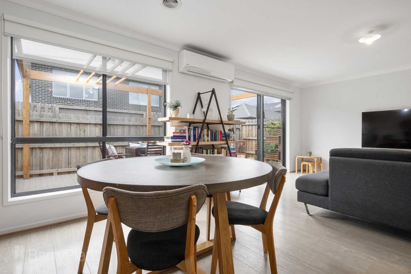 10 Bennerson StreetPoint Cook, VIC 3030, Sunshine Beach - Thumbnail 6