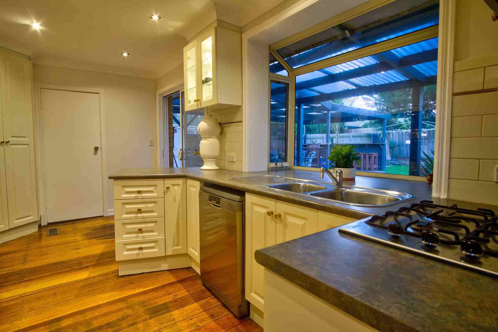 57 Piperita RoadFerntree Gully, VIC 3156, Ferntree Gully - Thumbnail 4
