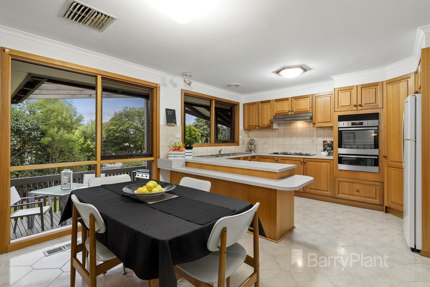 12 Stonehaven CourtWatsonia North, VIC 3087, Watsonia North - Thumbnail 4