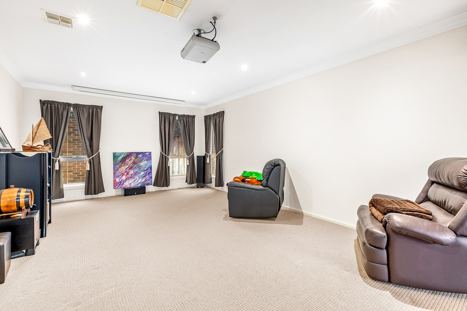 7 Flowerfield CourtBerwick, VIC 3806, Berwick - Thumbnail 5