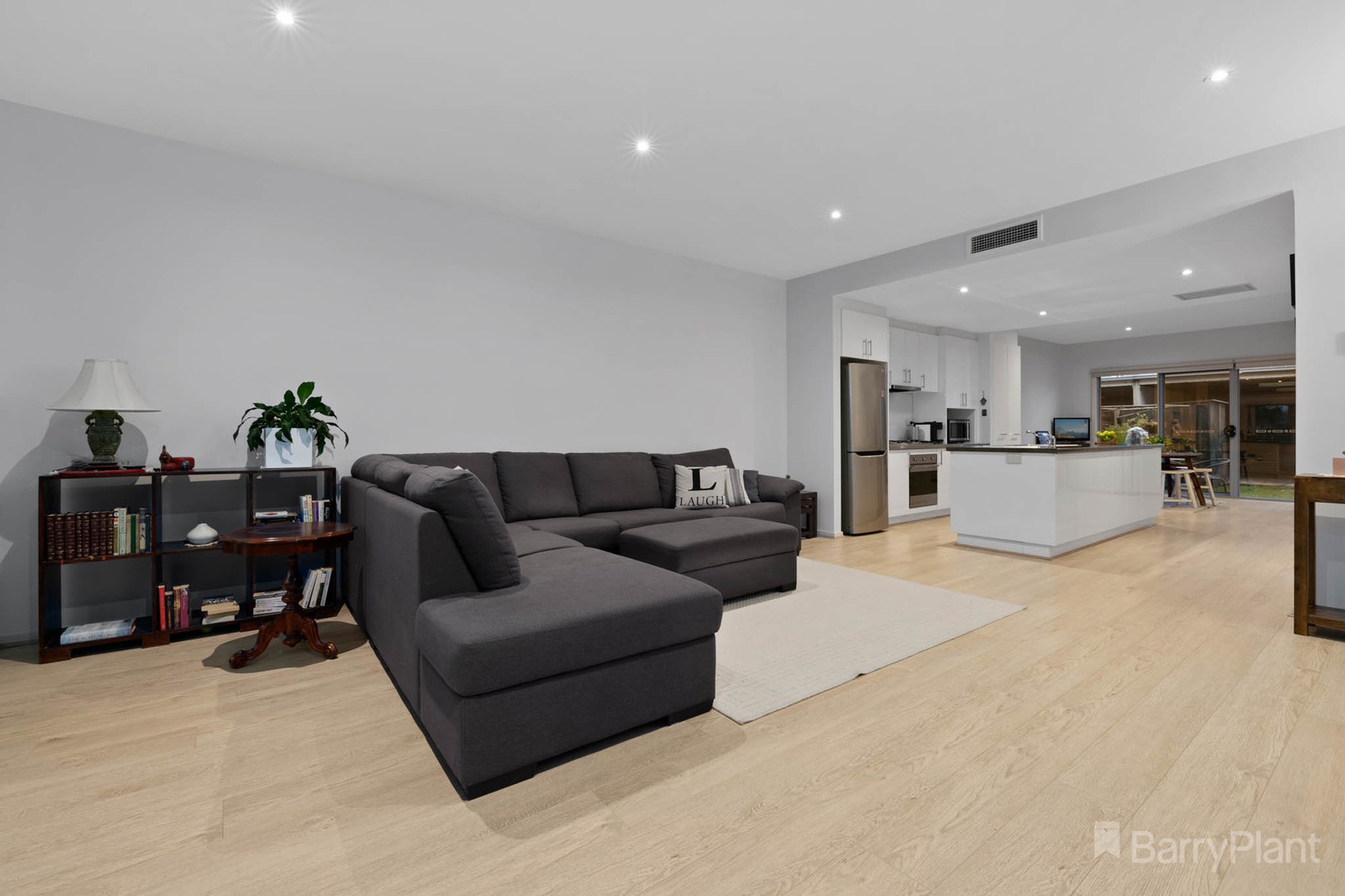 2/2 The EntrancePakenham, VIC 3810, Pakenham - Thumbnail 6
