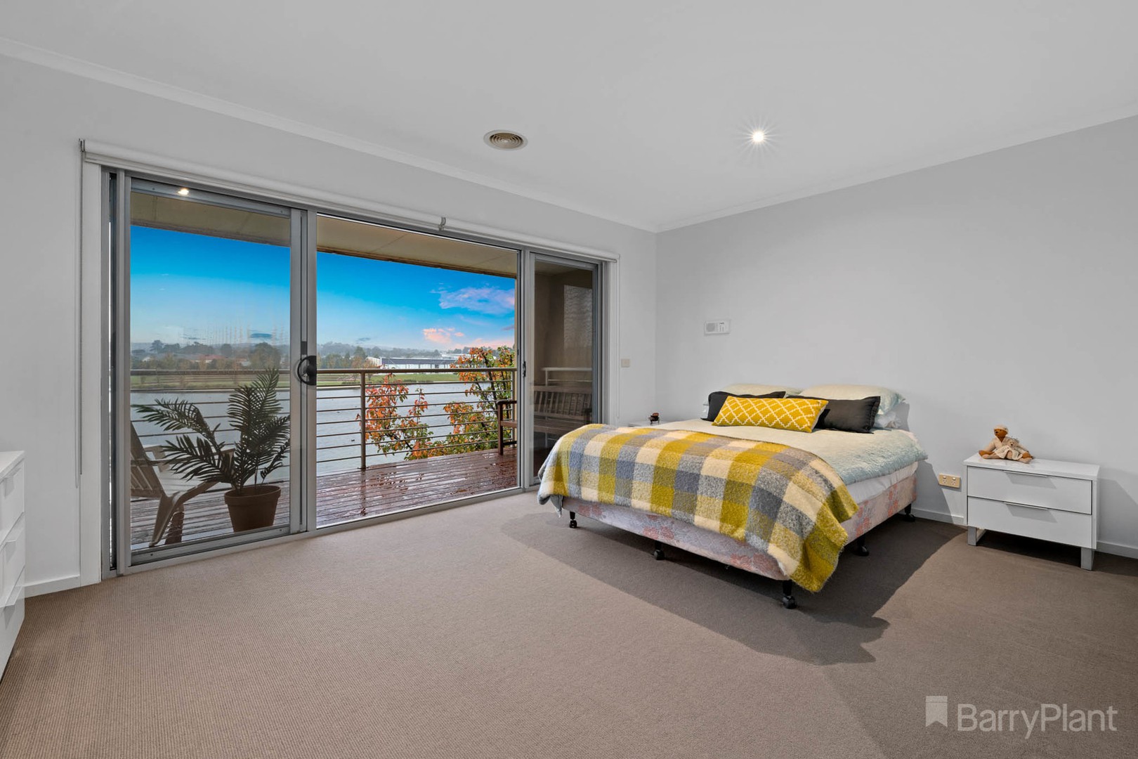 2/2 The EntrancePakenham, VIC 3810, Pakenham - Thumbnail 7