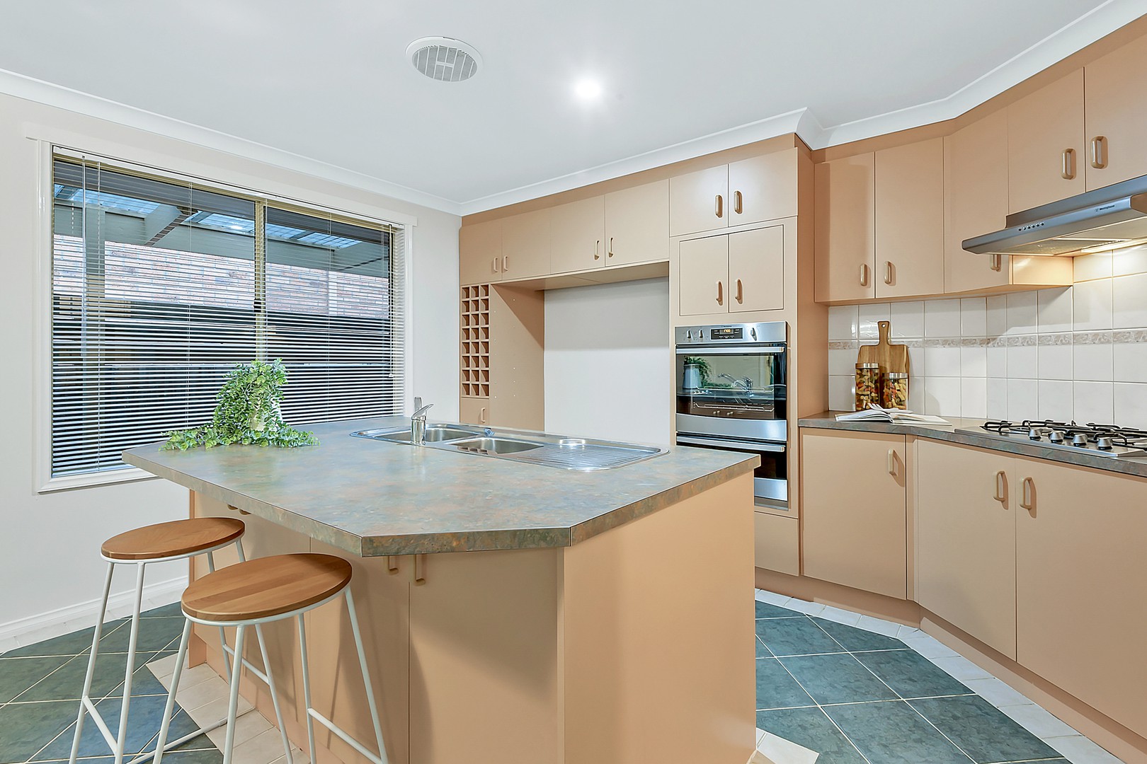 14 Dorchester StreetCraigieburn, VIC 3064, Craigieburn - Thumbnail 4