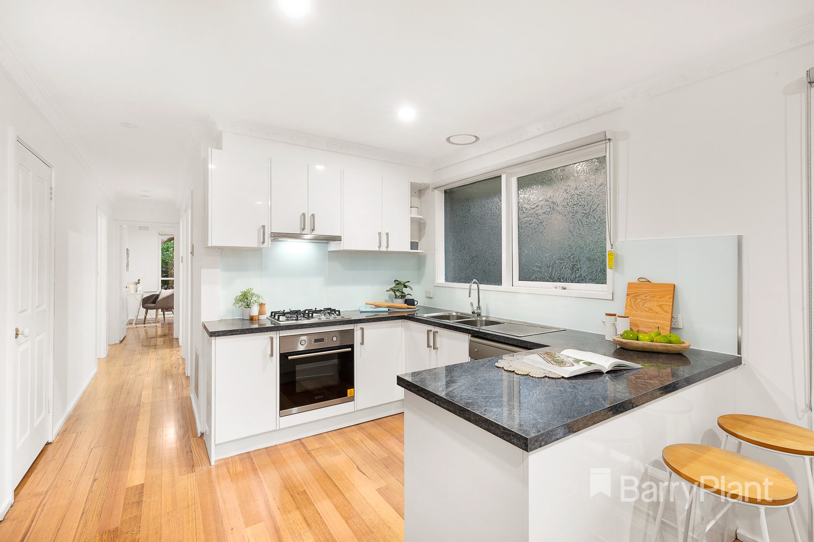 16 Cressy Street, Montmorency, VIC 3094, Montmorency - Thumbnail 5