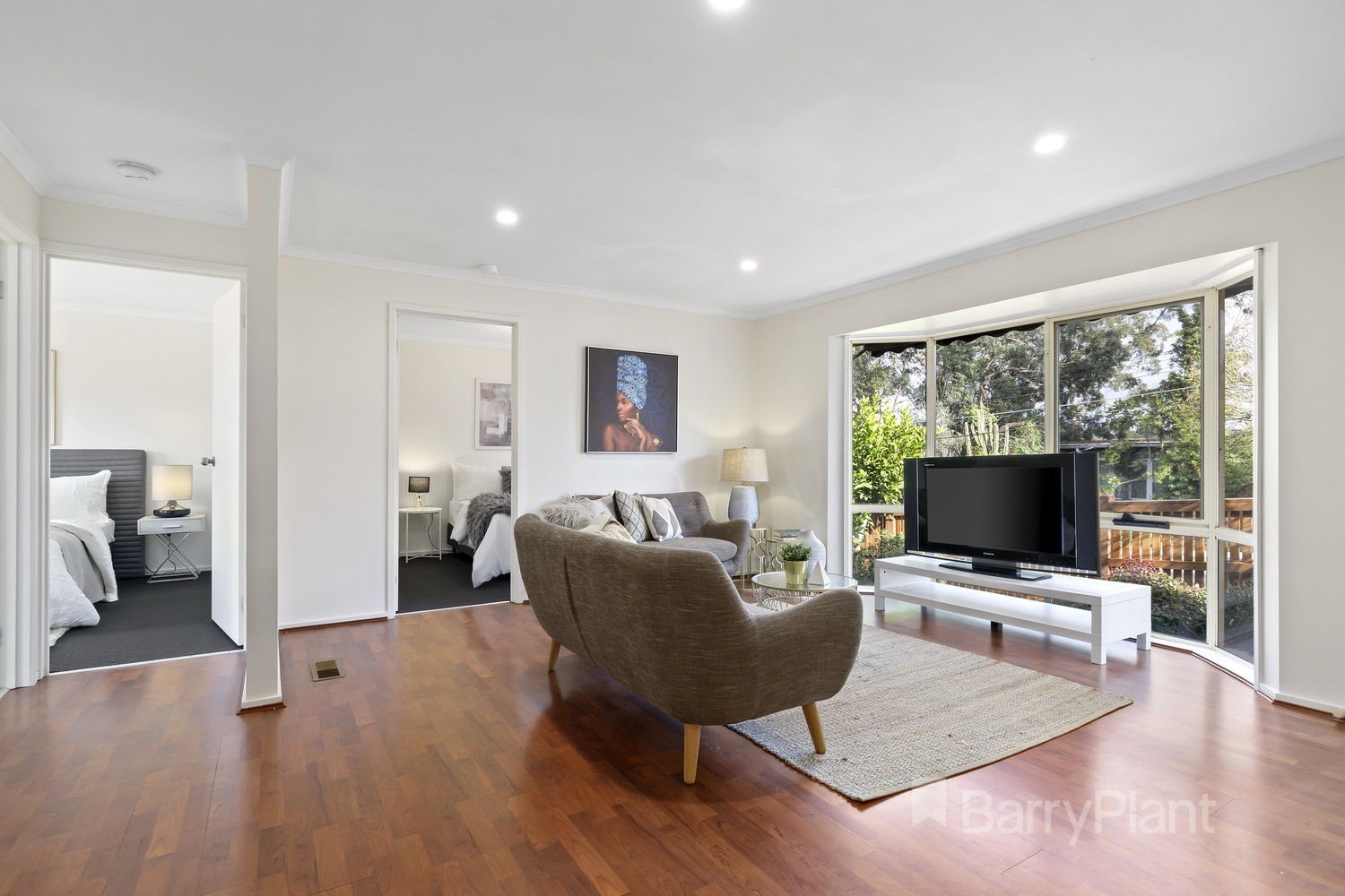 8 Robern ParadeViewbank, VIC 3084, Viewbank - Thumbnail 3