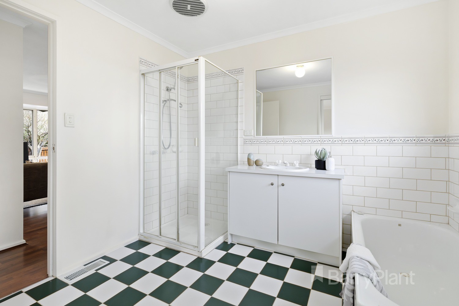 8 Robern ParadeViewbank, VIC 3084, Viewbank - Thumbnail 8