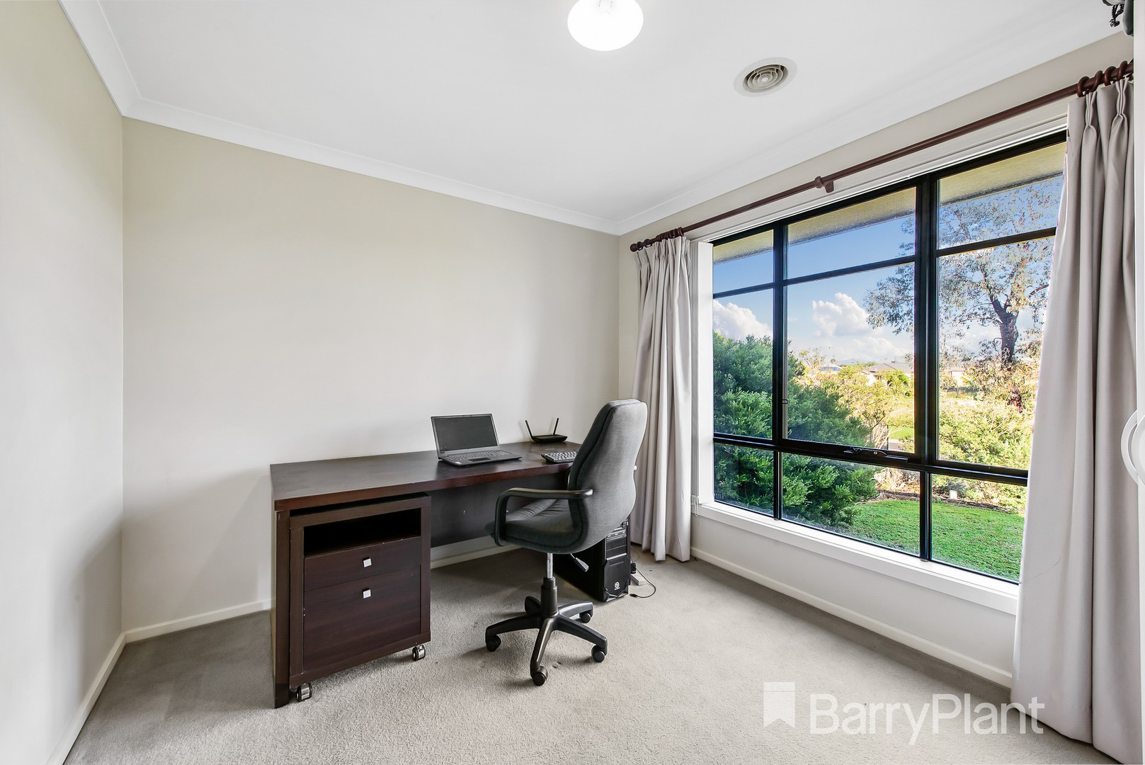2 Gosford GardensDerrimut, VIC 3026, Derrimut - Thumbnail 3
