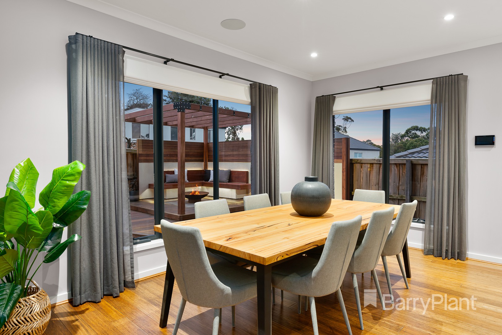10 Haldane CloseChirnside Park, VIC 3116, Chirnside Park - Thumbnail 4