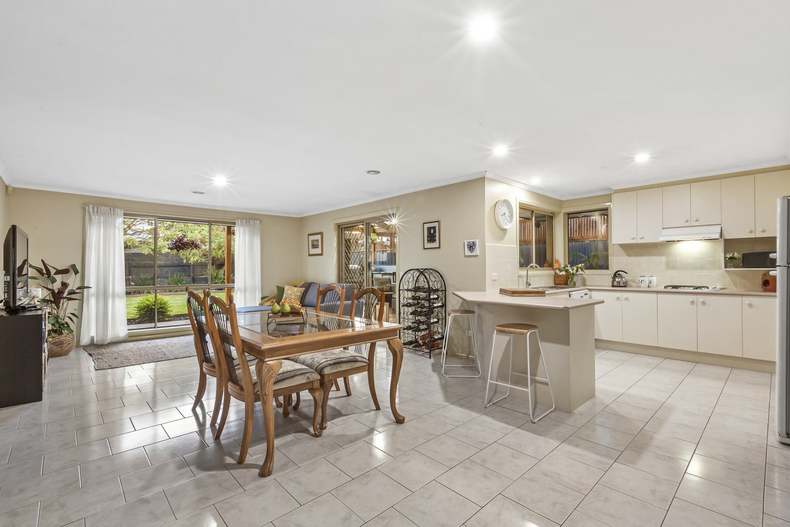 8 Joseph DriveHillside, VIC 3037, Hillside - Thumbnail 3