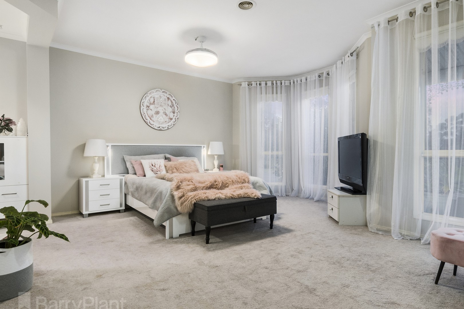 26 Sumner CrescentPoint Cook, VIC 3030, Point Cook - Thumbnail 4