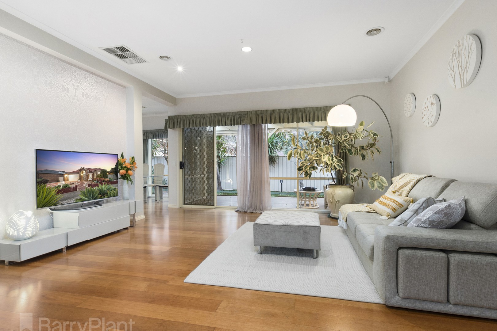 26 Sumner CrescentPoint Cook, VIC 3030, Point Cook - Thumbnail 8