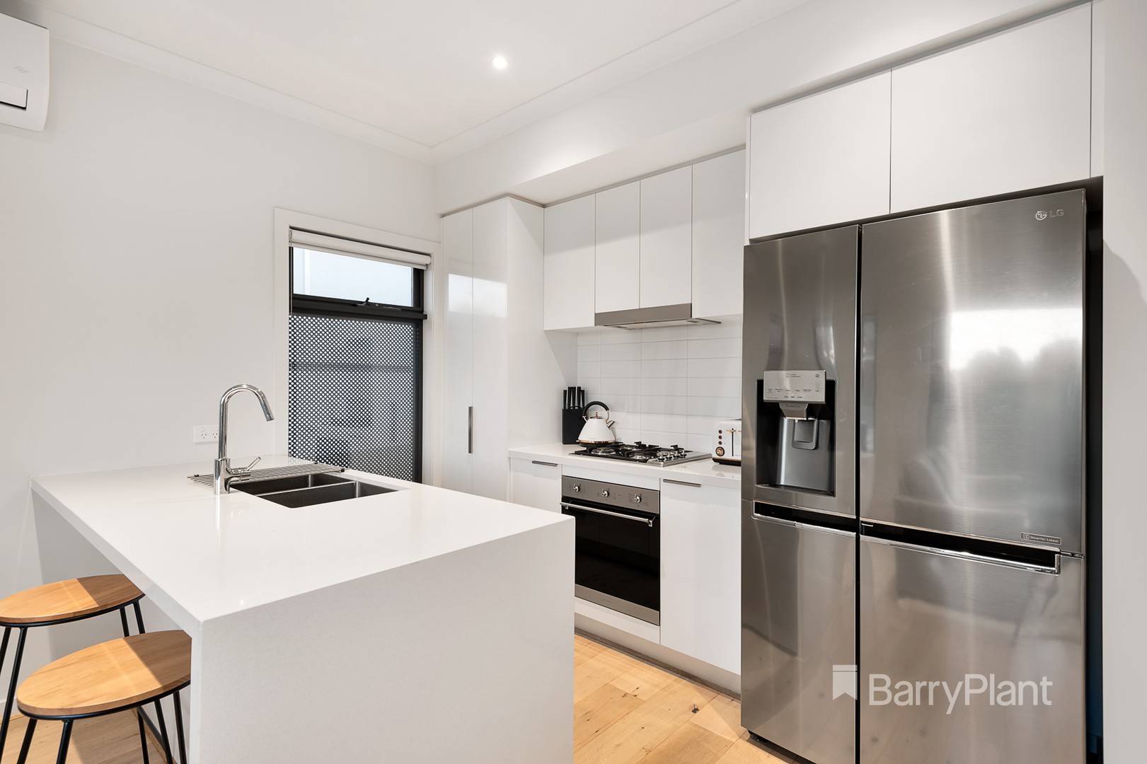 1/15 Melaleuca Avenue, Templestowe Lower, VIC 3107, Templestowe Lower - Thumbnail 4