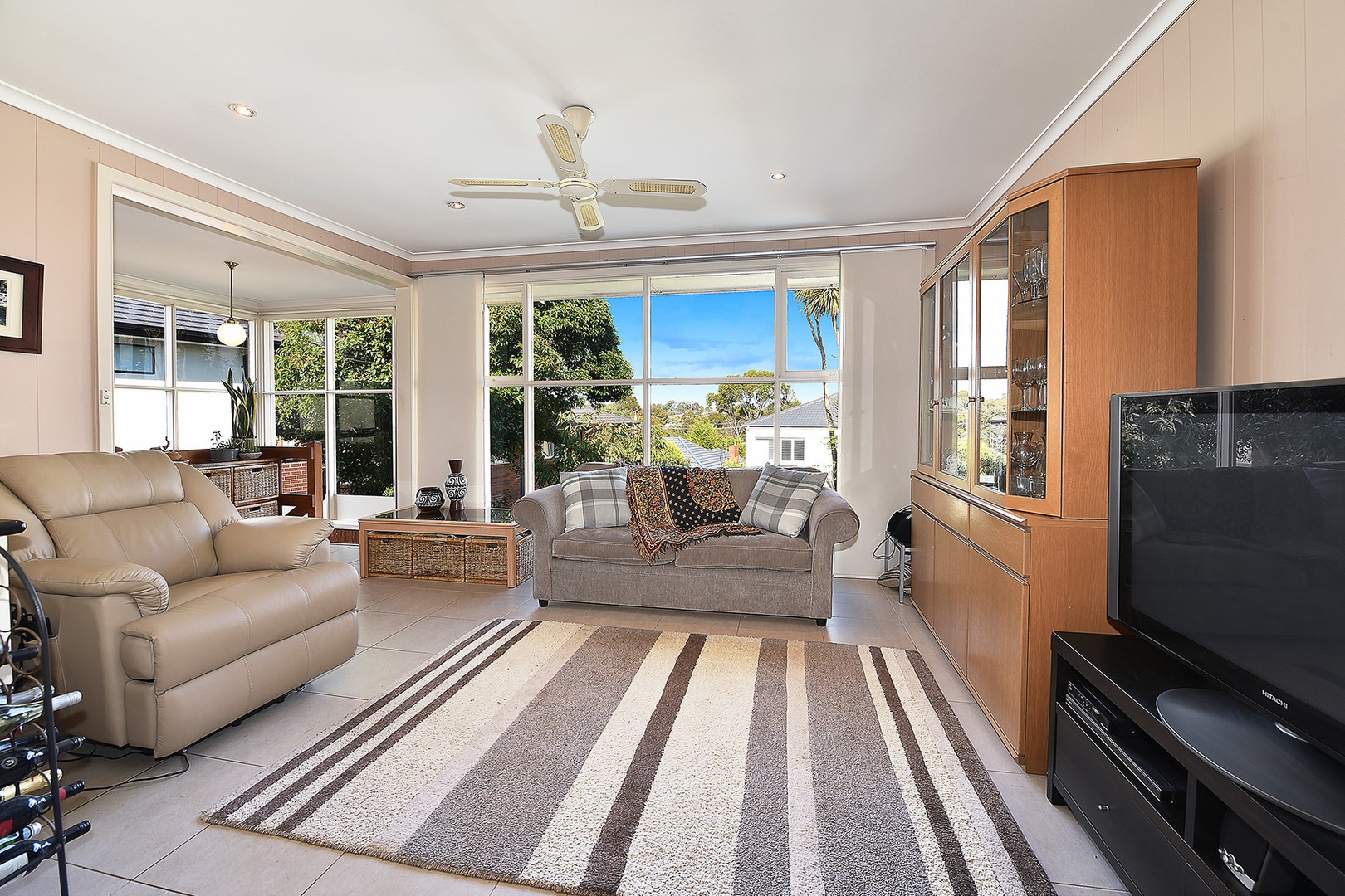 10 Belfrayden CourtMount Waverley, VIC 3149, Mount Waverley - Thumbnail 2