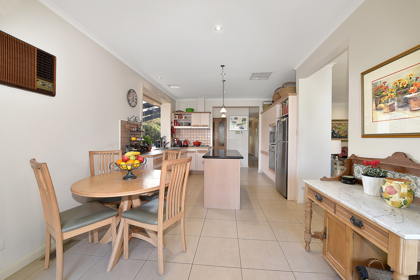 10 Belfrayden CourtMount Waverley, VIC 3149, Mount Waverley - Thumbnail 3
