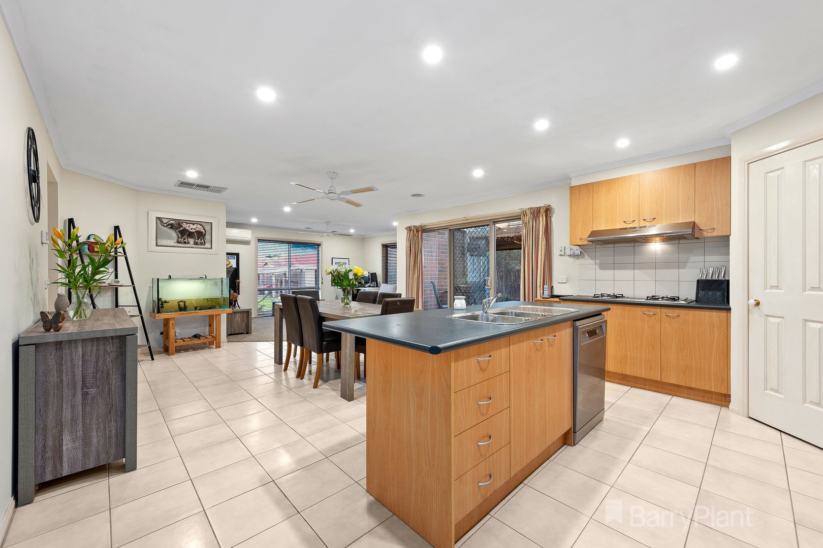 8 Shearers CourtPakenham, VIC 3810, Pakenham - Thumbnail 5
