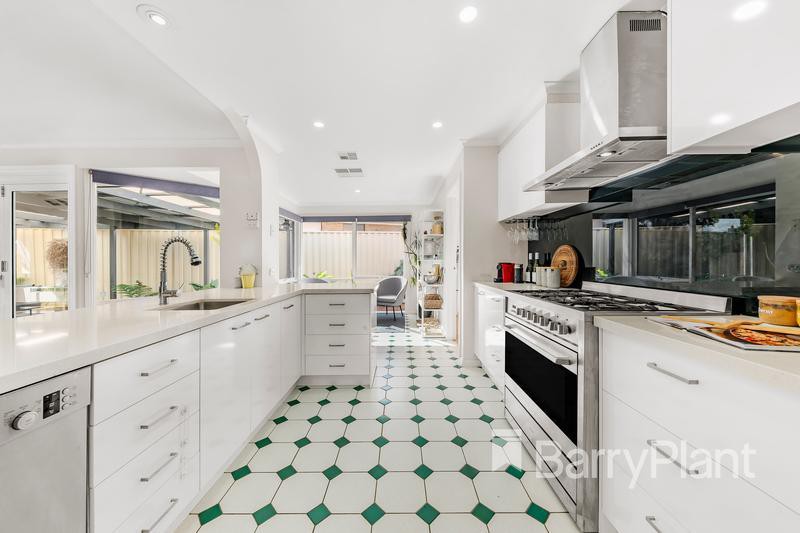 1 Lady Penrhyn AvenueMill Park, VIC 3082, Mill Park - Thumbnail 4