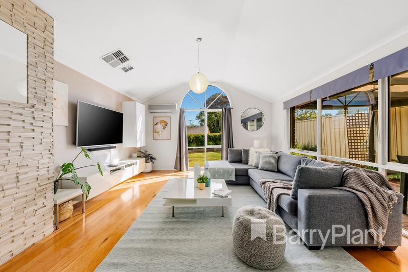 1 Lady Penrhyn AvenueMill Park, VIC 3082, Mill Park - Thumbnail 5