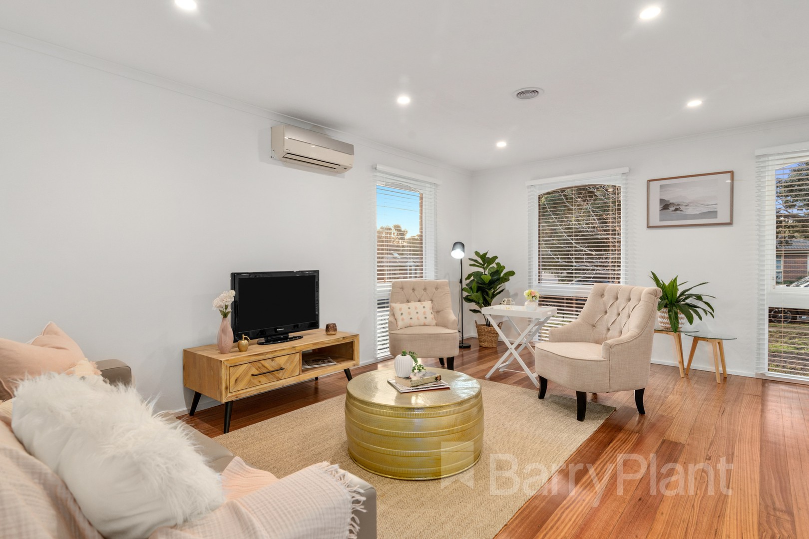 8 Lumeah CrescentFerntree Gully, VIC 3156, Ferntree Gully - Thumbnail 2