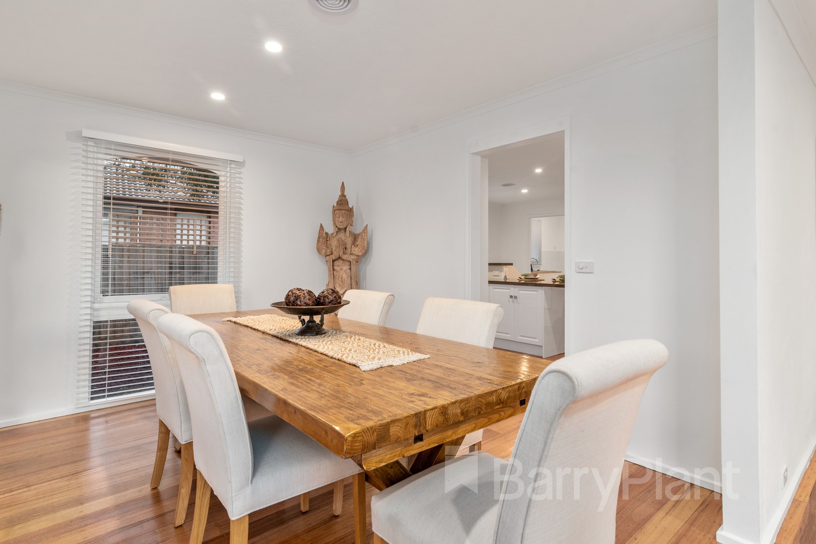 8 Lumeah CrescentFerntree Gully, VIC 3156, Ferntree Gully - Thumbnail 3