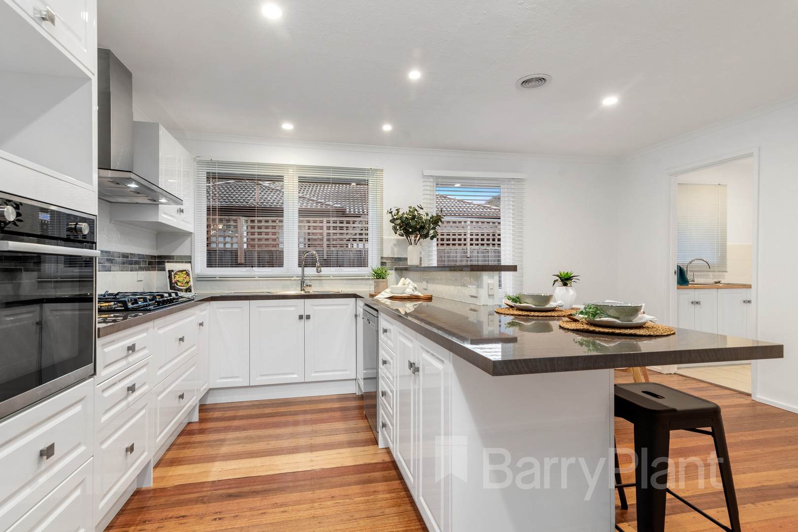 8 Lumeah CrescentFerntree Gully, VIC 3156, Ferntree Gully - Thumbnail 4