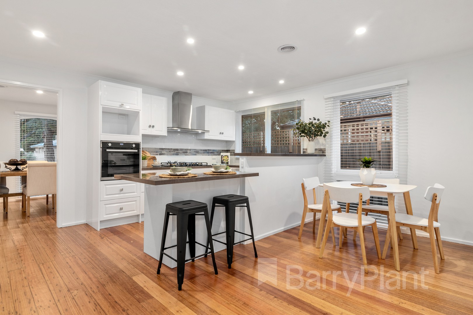 8 Lumeah CrescentFerntree Gully, VIC 3156, Ferntree Gully - Thumbnail 5