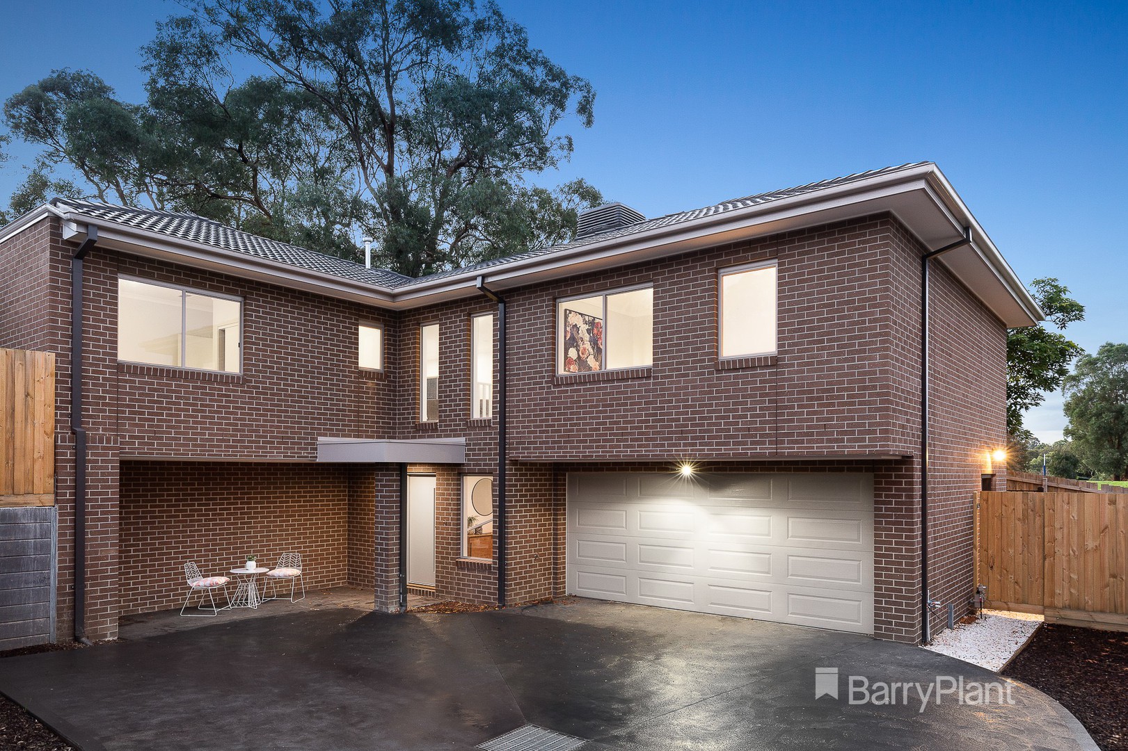 2/31 Churinga Avenue, Mitcham, VIC 3132, Mitcham - Thumbnail 2