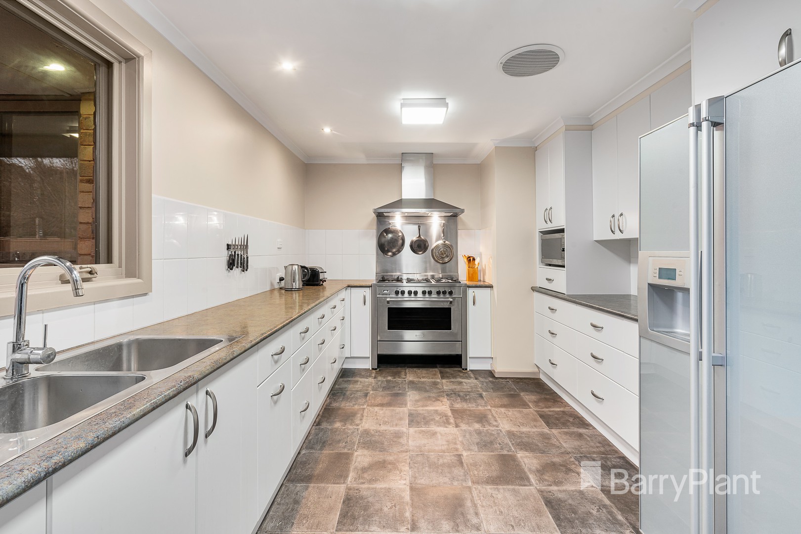 8 Andover Avenue, Mitcham, VIC 3132, Mitcham - Thumbnail 5