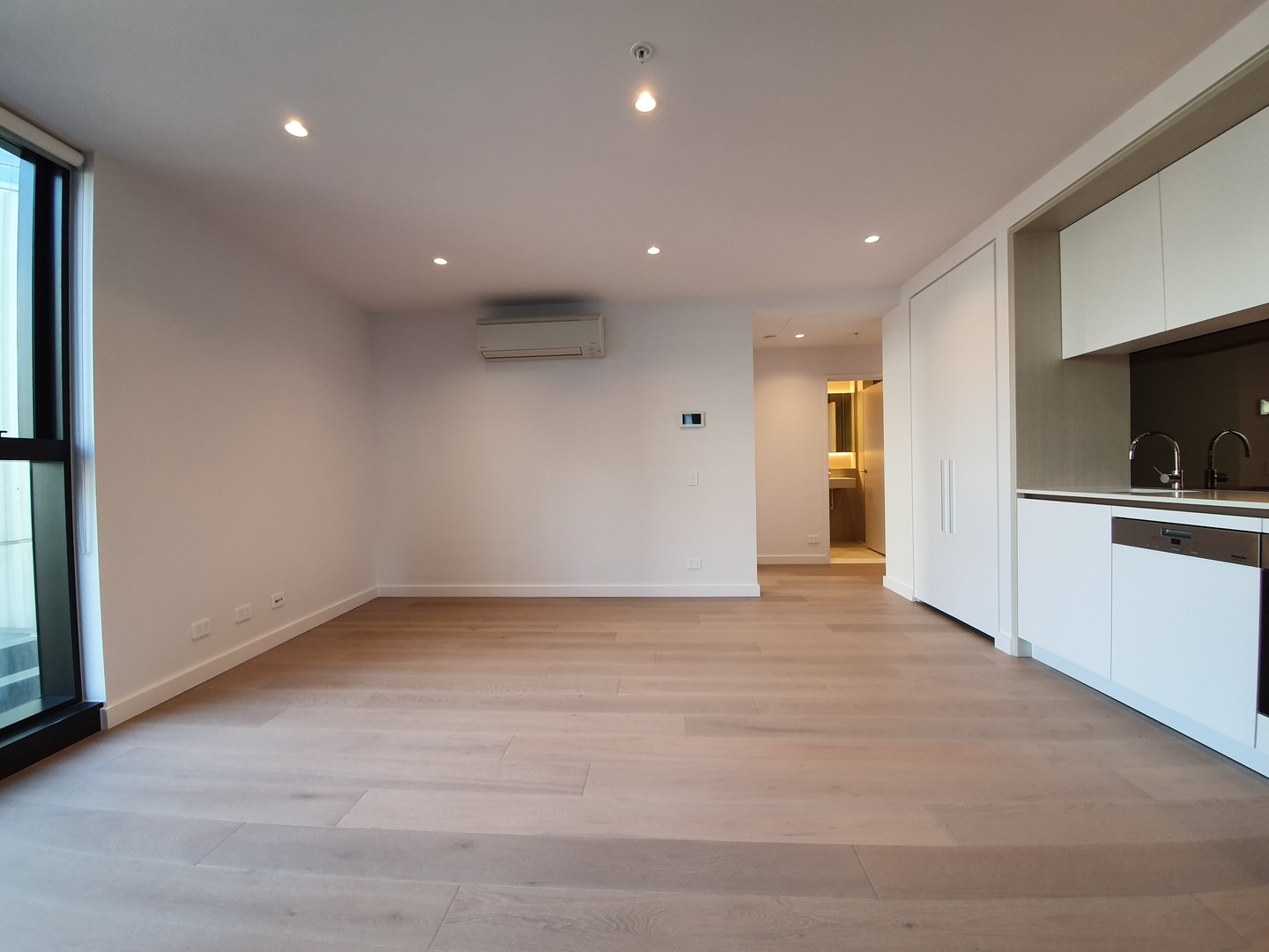 P310/628 FLINDERS Street, Docklands, VIC 3008 - Thumbnail 2 - 22/06/2020