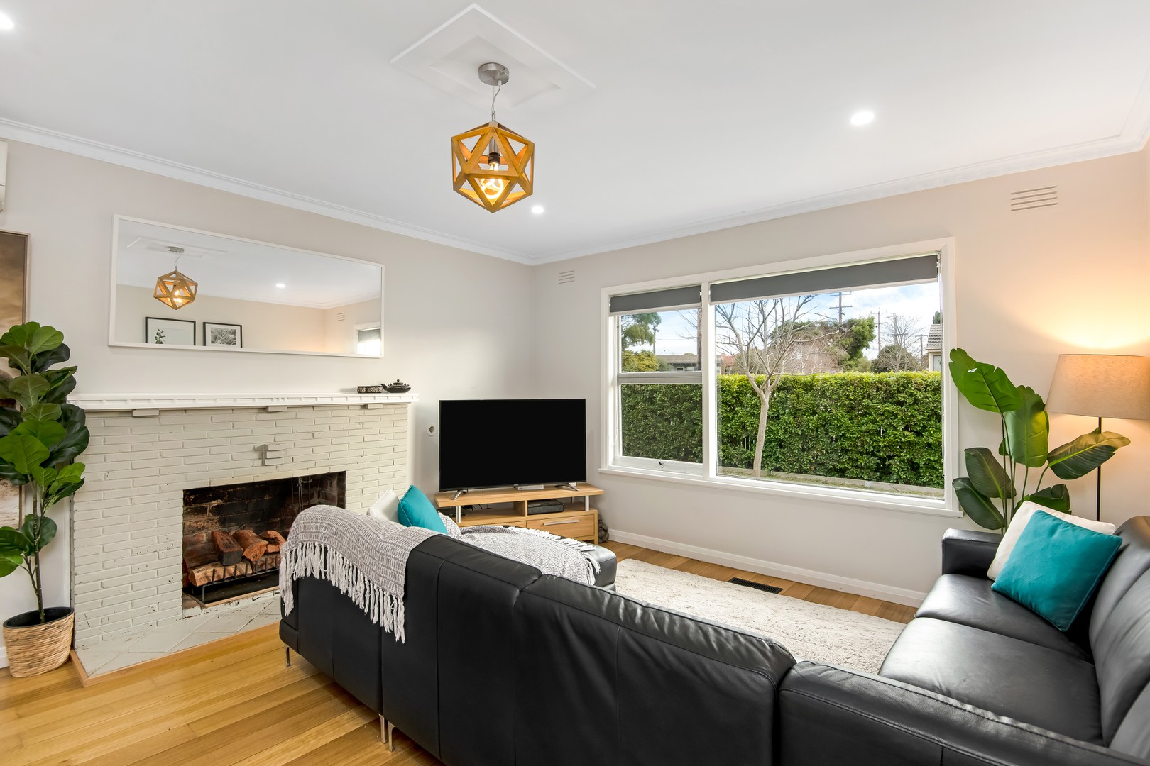 43 Hamlyn AvenueHamlyn Heights, VIC 3215, Hamlyn Heights - Thumbnail 2