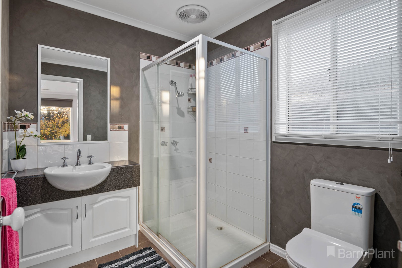 10 Redfern WayPakenham, VIC 3810, Pakenham - Thumbnail 3