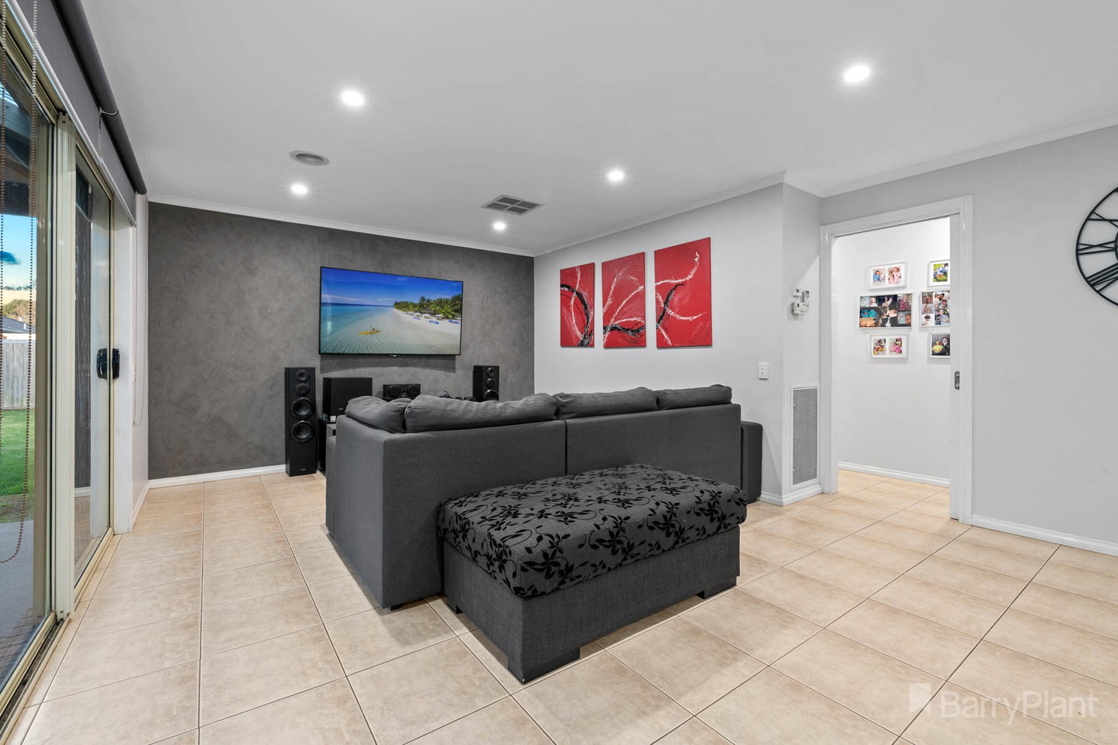 10 Redfern WayPakenham, VIC 3810, Pakenham - Thumbnail 5