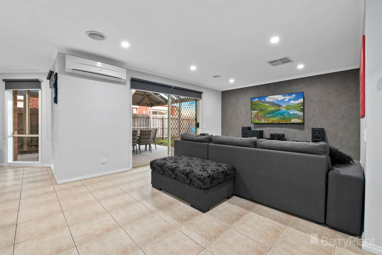 10 Redfern WayPakenham, VIC 3810, Pakenham - Thumbnail 6