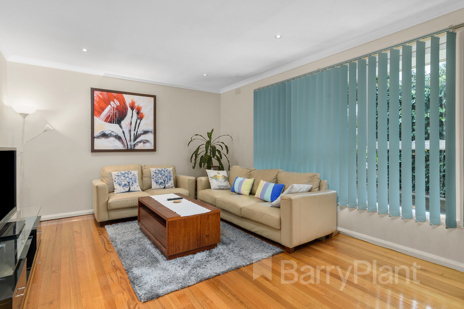 1/7 Saxby CourtWantirna South, VIC 3152, Wantirna South - Thumbnail 2