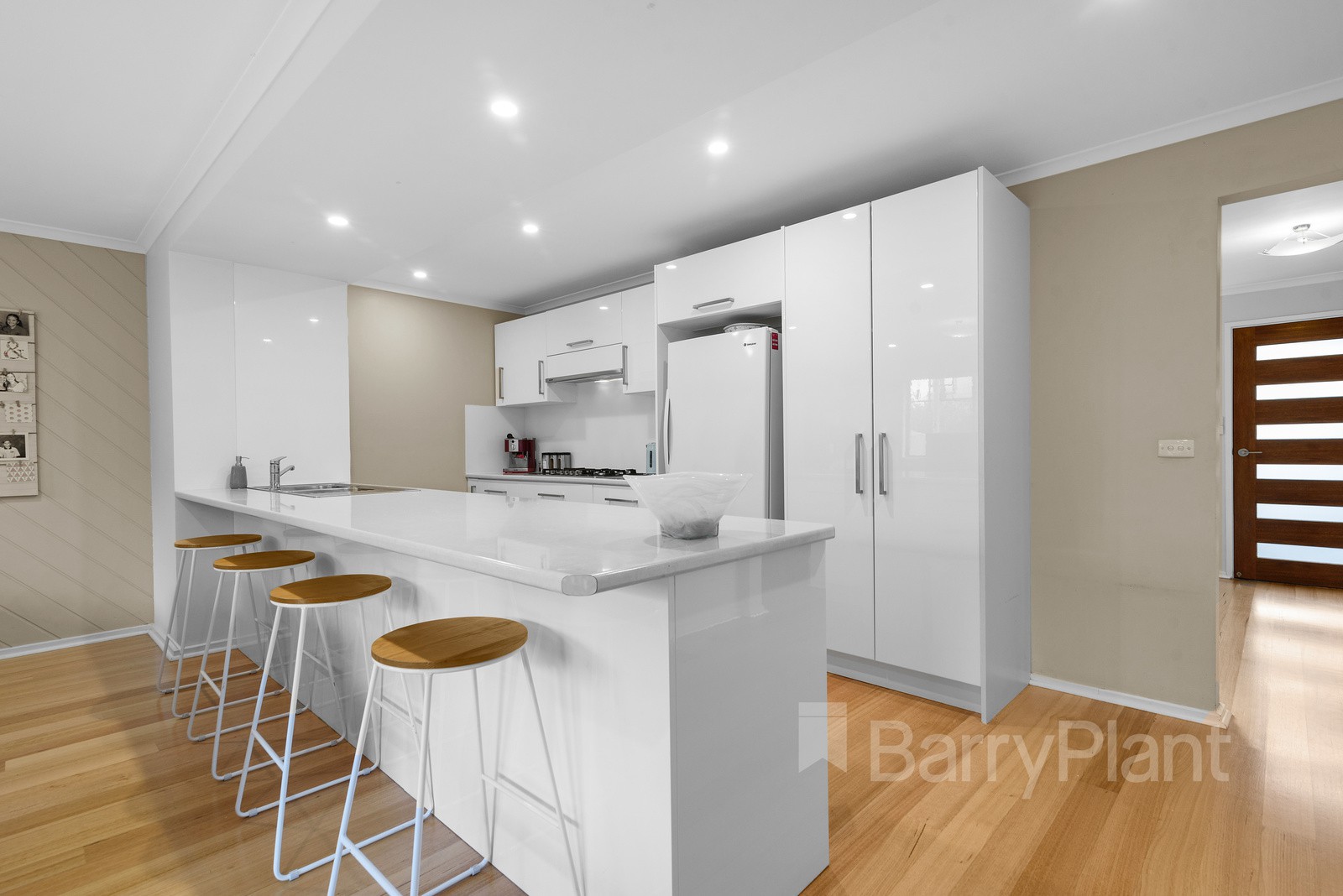 163 Windermere DriveFerntree Gully, VIC 3156, Ferntree Gully - Thumbnail 4
