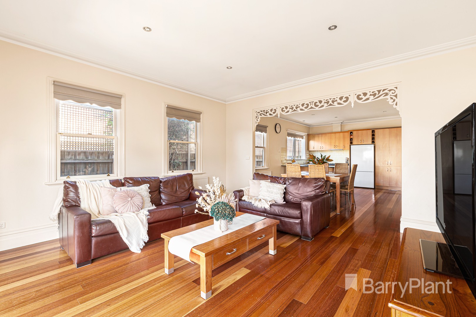 189 Gillies Street, Fairfield, VIC 3078 - Thumbnail 2 - 25/06/2020