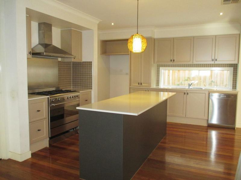 18 Chase Boulevard, Berwick, VIC 3806 - Thumbnail 1 - 26/06/2020