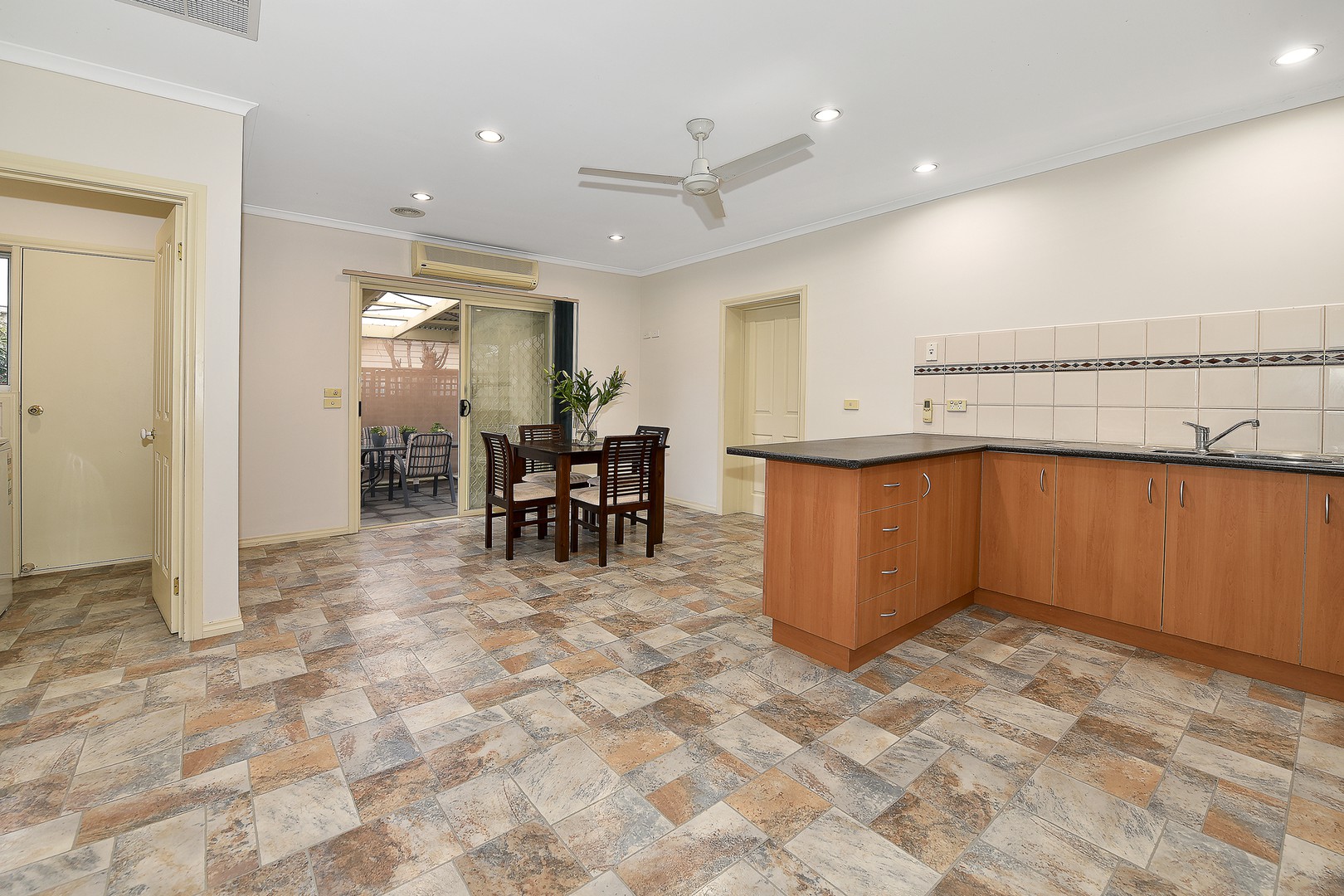 3/44 McComas StreetReservoir, VIC 3073, Reservoir - Thumbnail 7