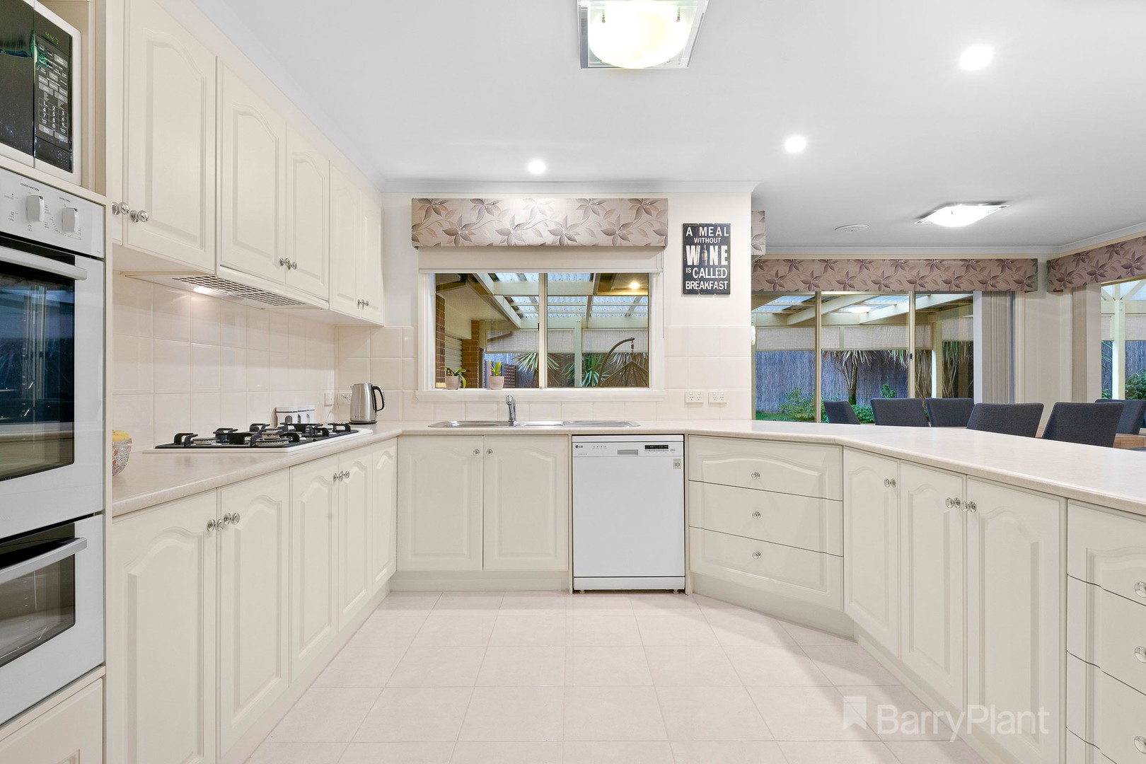 28 Hammerwood GreenBeaconsfield, VIC 3807, Beaconsfield - Thumbnail 6
